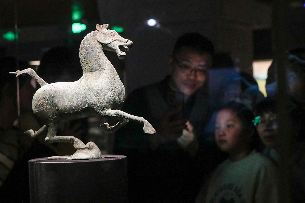 �ʲ�����ҹ������ȫ����